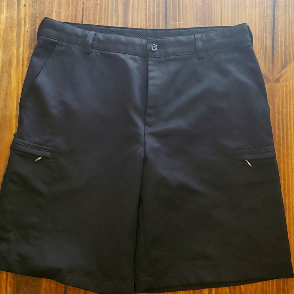 Izod golf shorts